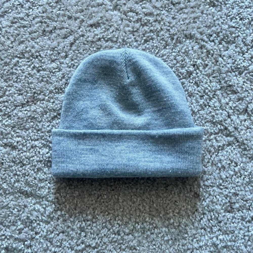 gray beenie